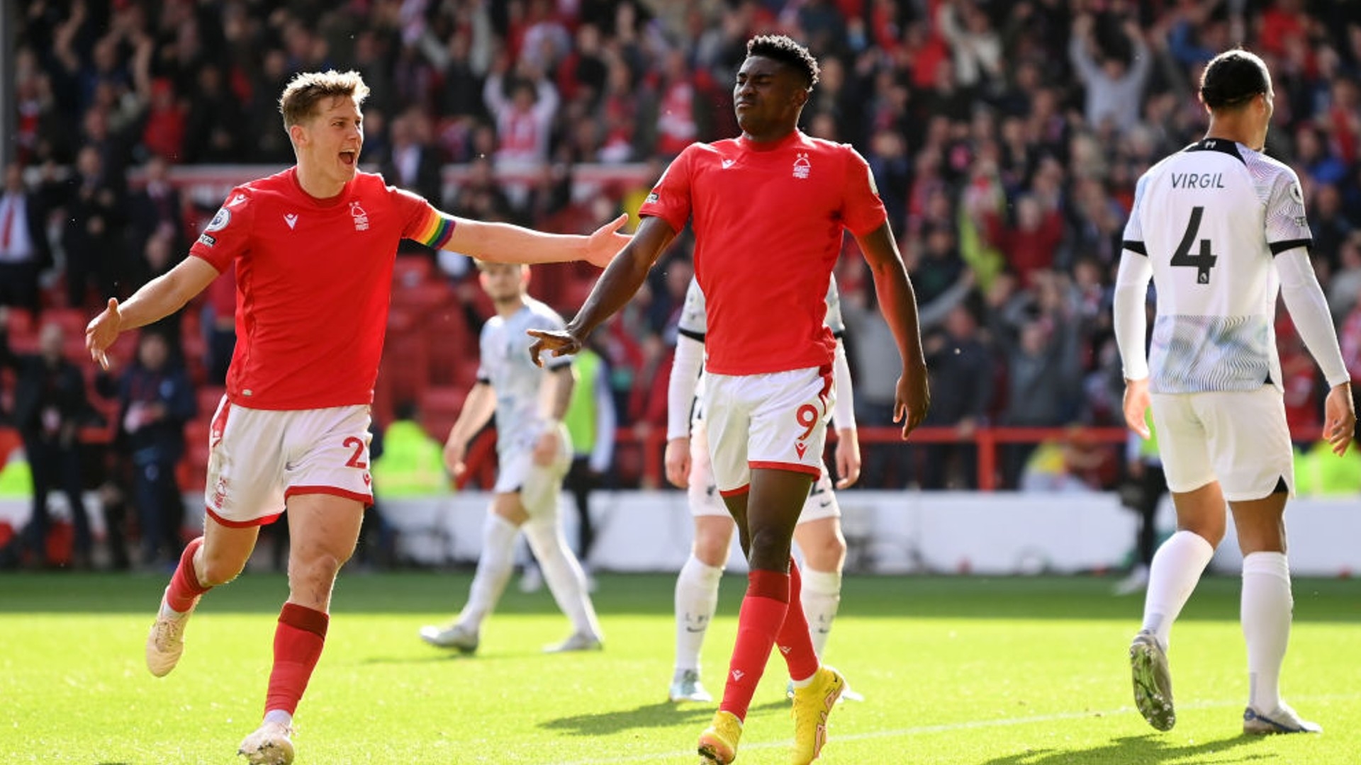 科姆的相似 科姆的相似